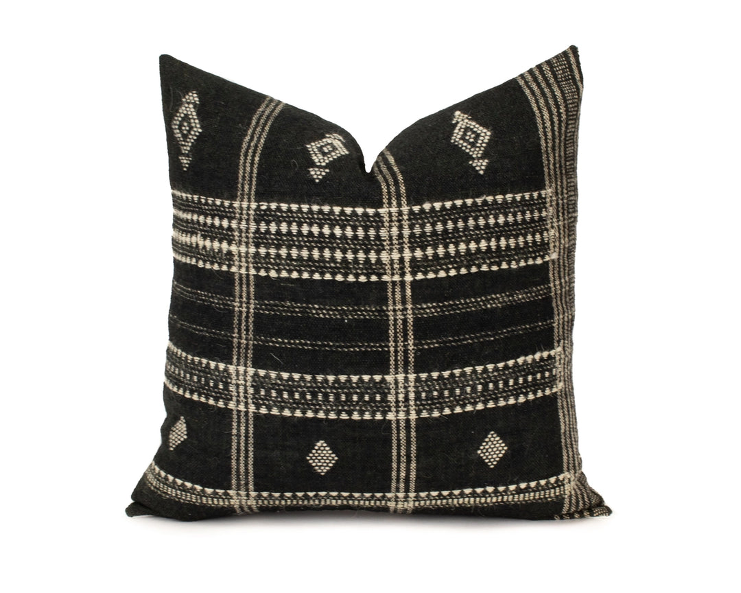 Aditi Pillow Cover Black