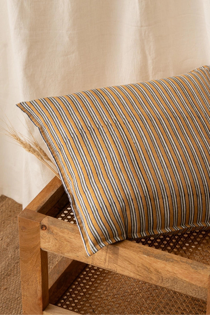Nier Striped Linen Pillow Cover