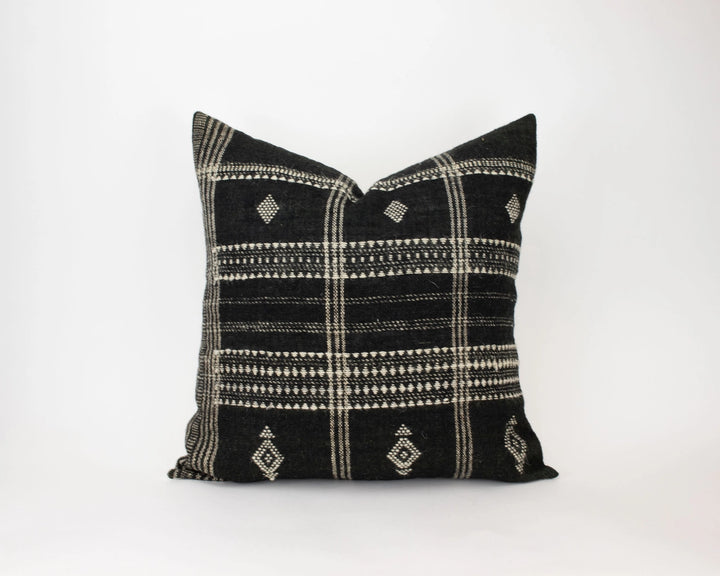 Aditi Pillow Cover Black