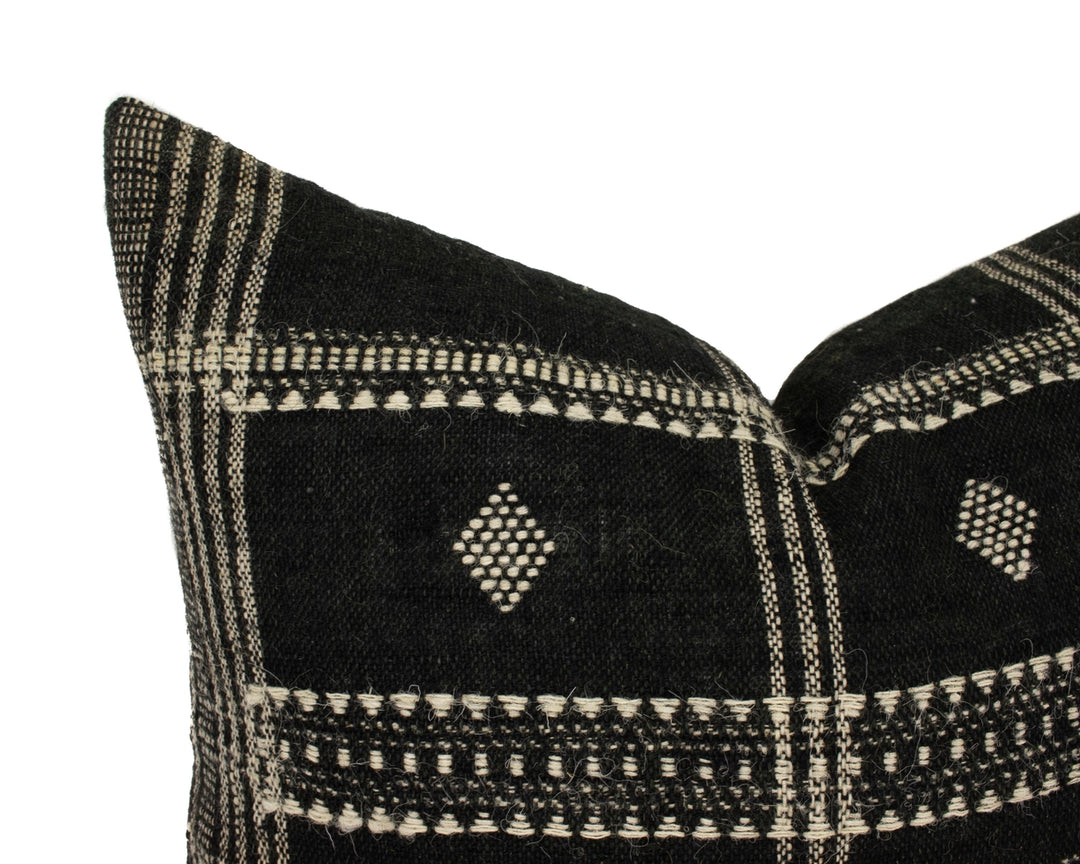 Aditi Pillow Cover Black