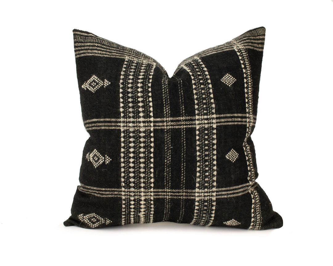 Aditi Pillow Cover Black
