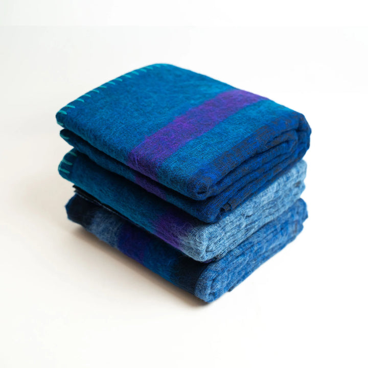 Cielo Throw Blanket