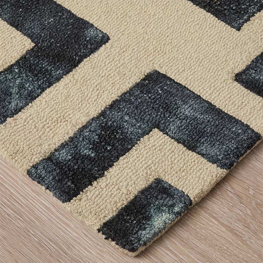 Lorrain Noir Hand Tufted Rug