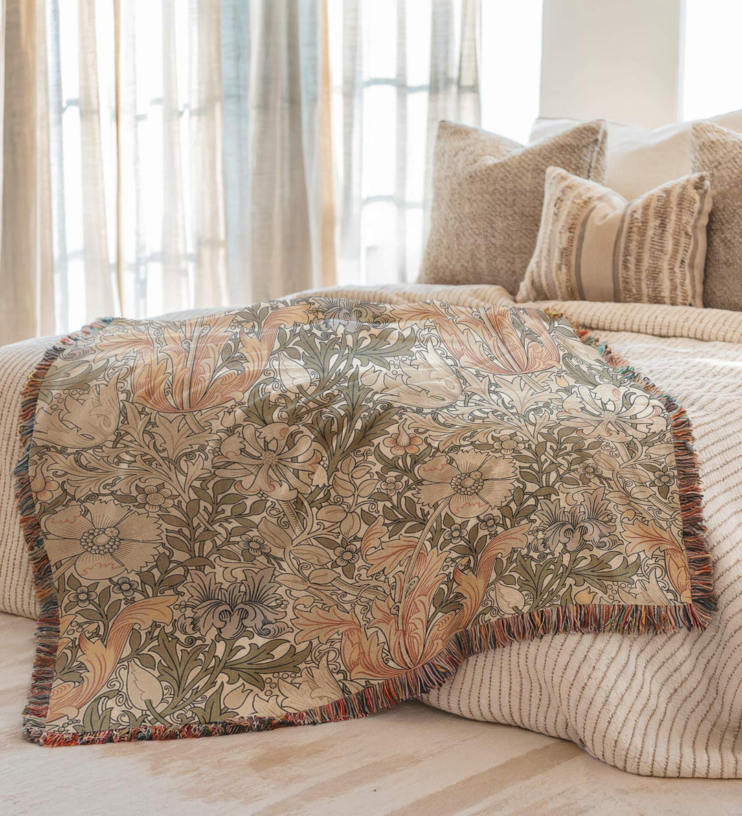 Victorian Poppy Floral Woven Blanket