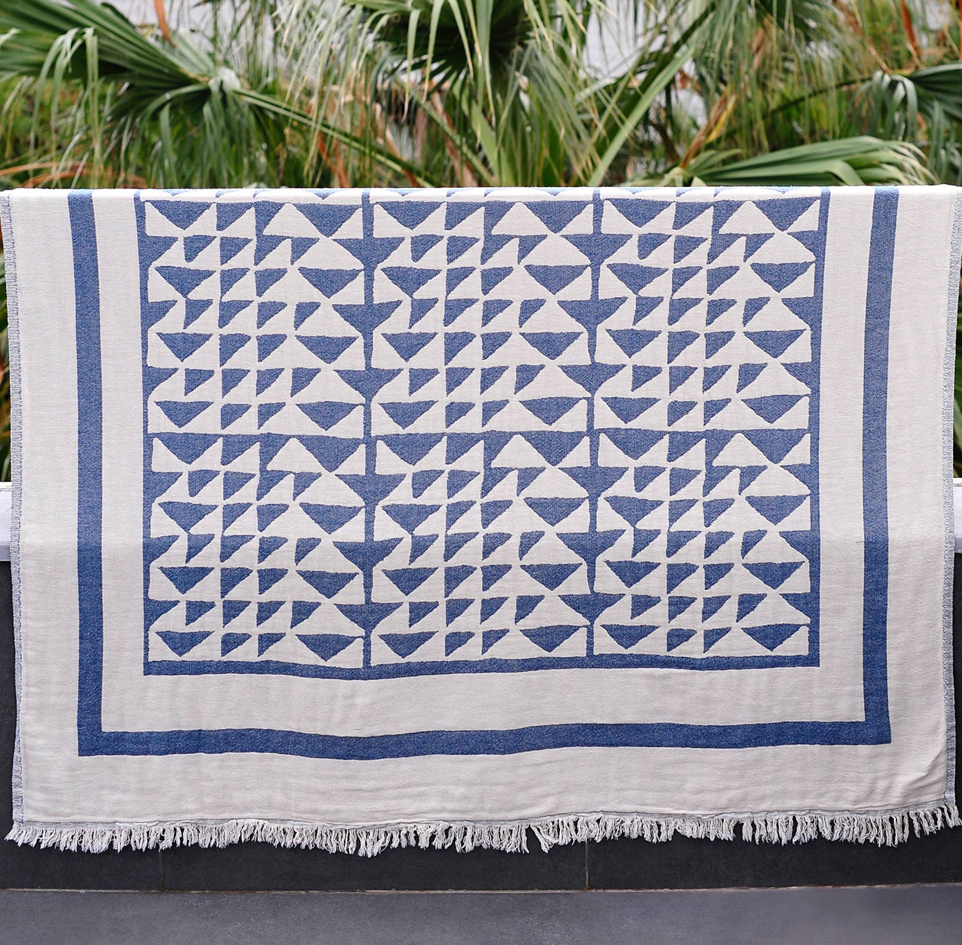 Cassia Clover Milet Throw Blanket - Thumbnail 2
