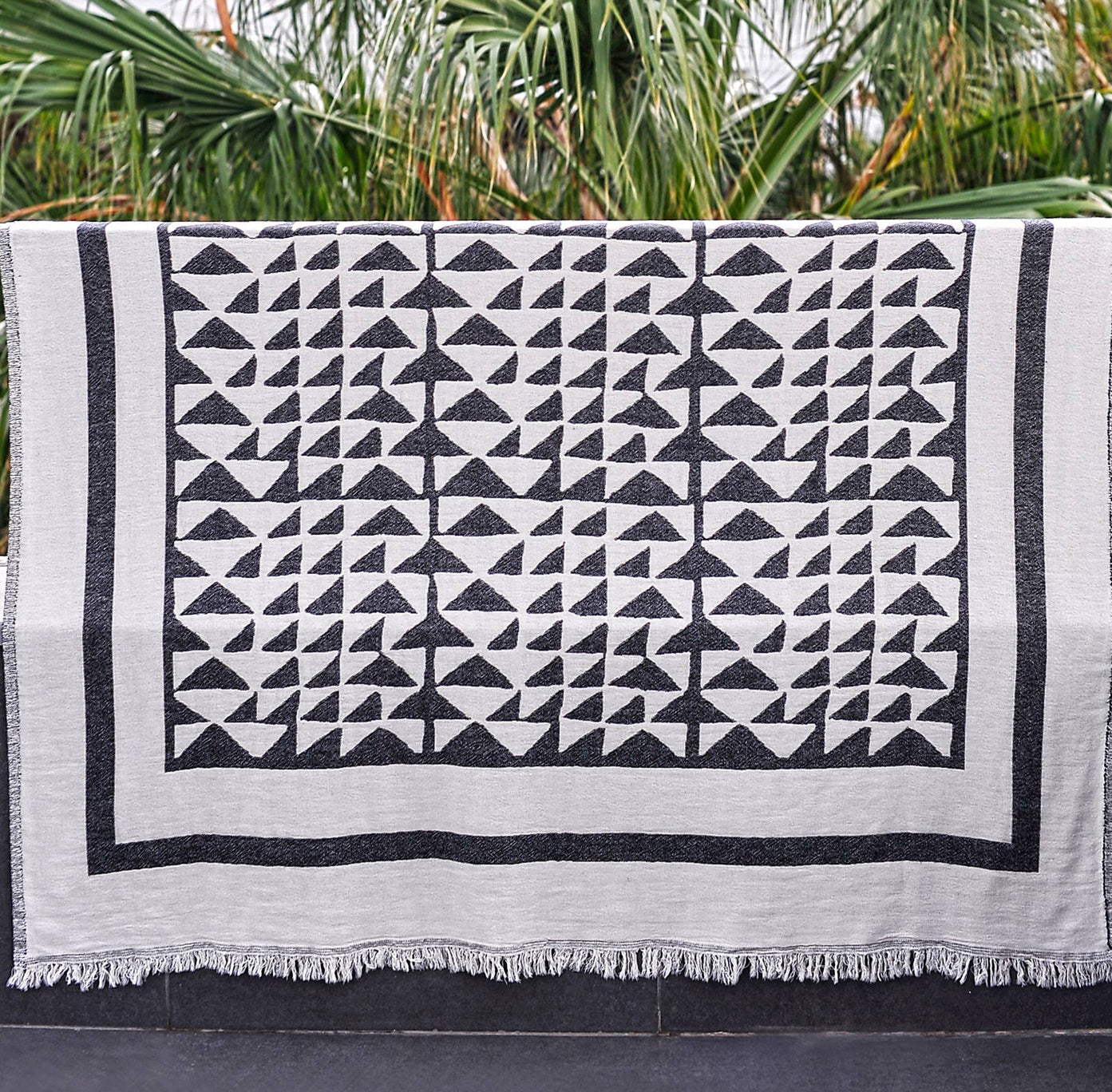 Cassia Clover Milet Throw Blanket
