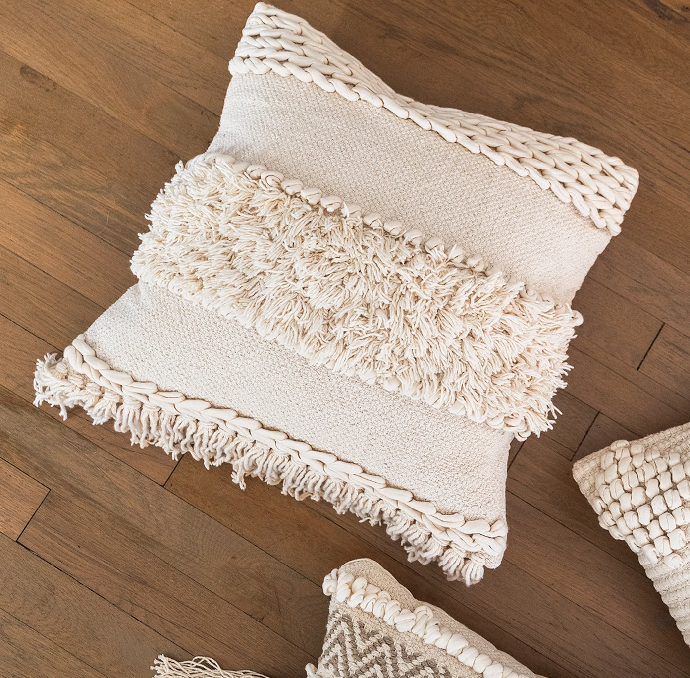 Vesperina Throw Pillow - Thumbnail 4